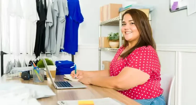 Selling t-shirts on Etsy to build income and brand